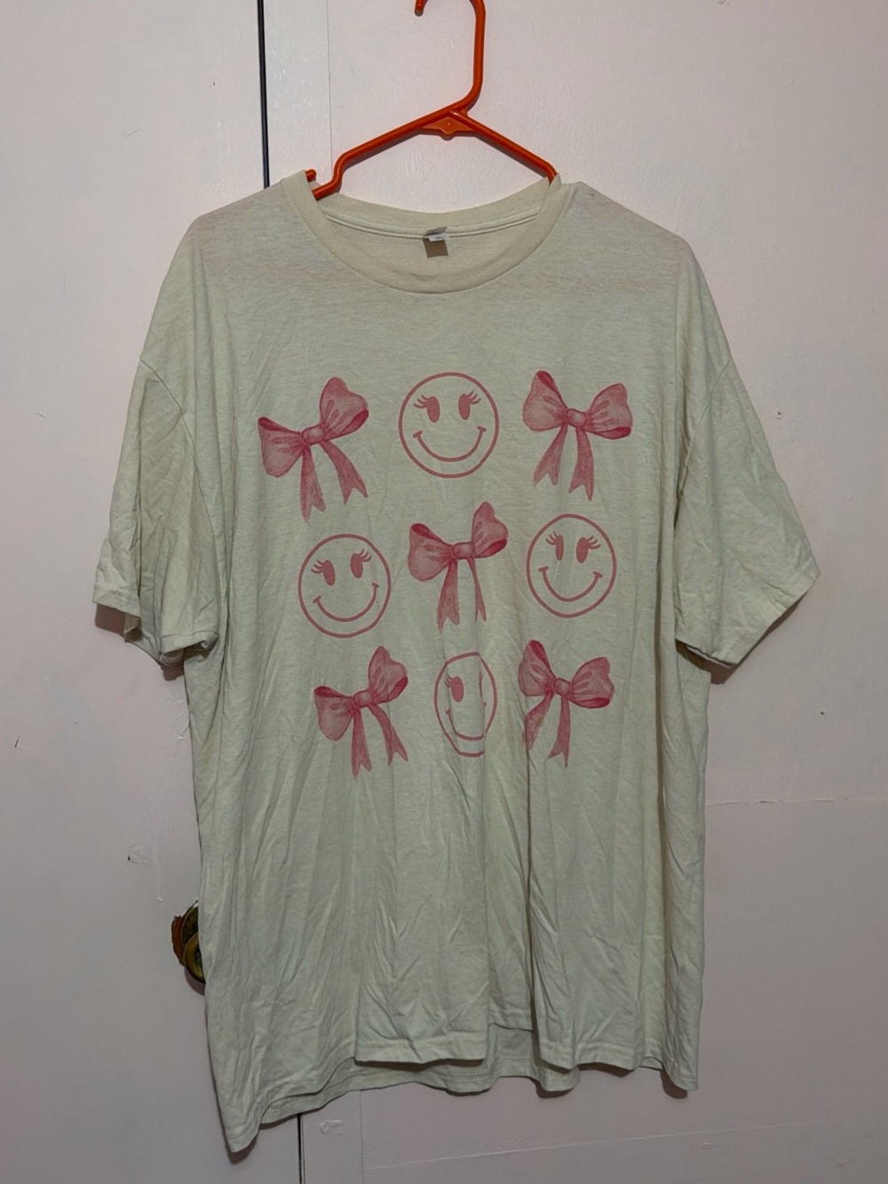 Fruit of the Loom Cream Tee with Pink Smiley & Bow Graphics